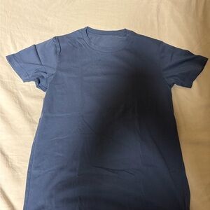 Uniqlo Men's Navy Short Sleeve Tee